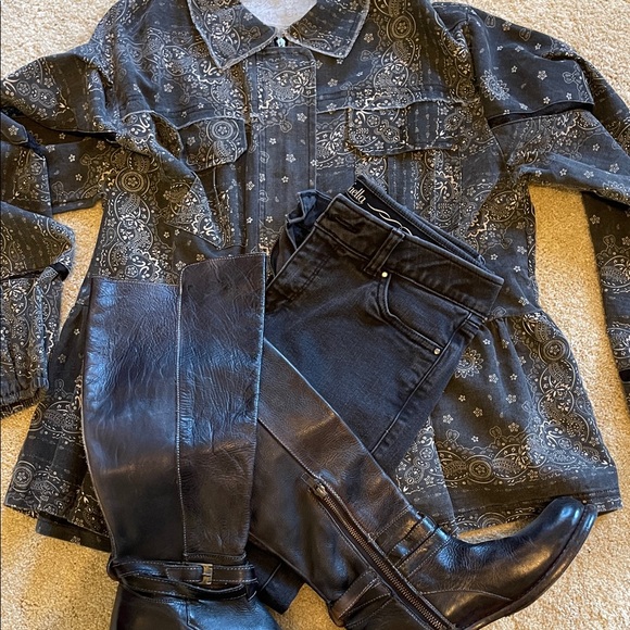 POL Black Paisley Lightweight Cotton Top (or worn as a Jacket) - Picture 12 of 13